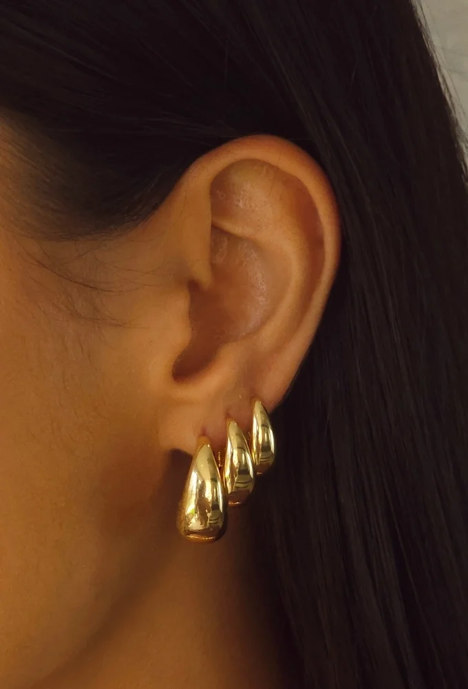 18k Gold Plated Modern Chunky Huggie Hoop Earrings