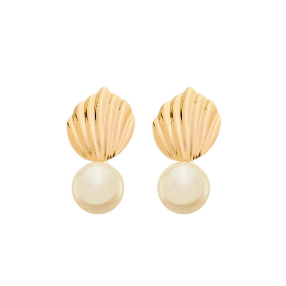 18k Gold Plated Pearl Stud with Shell-Inspired Base