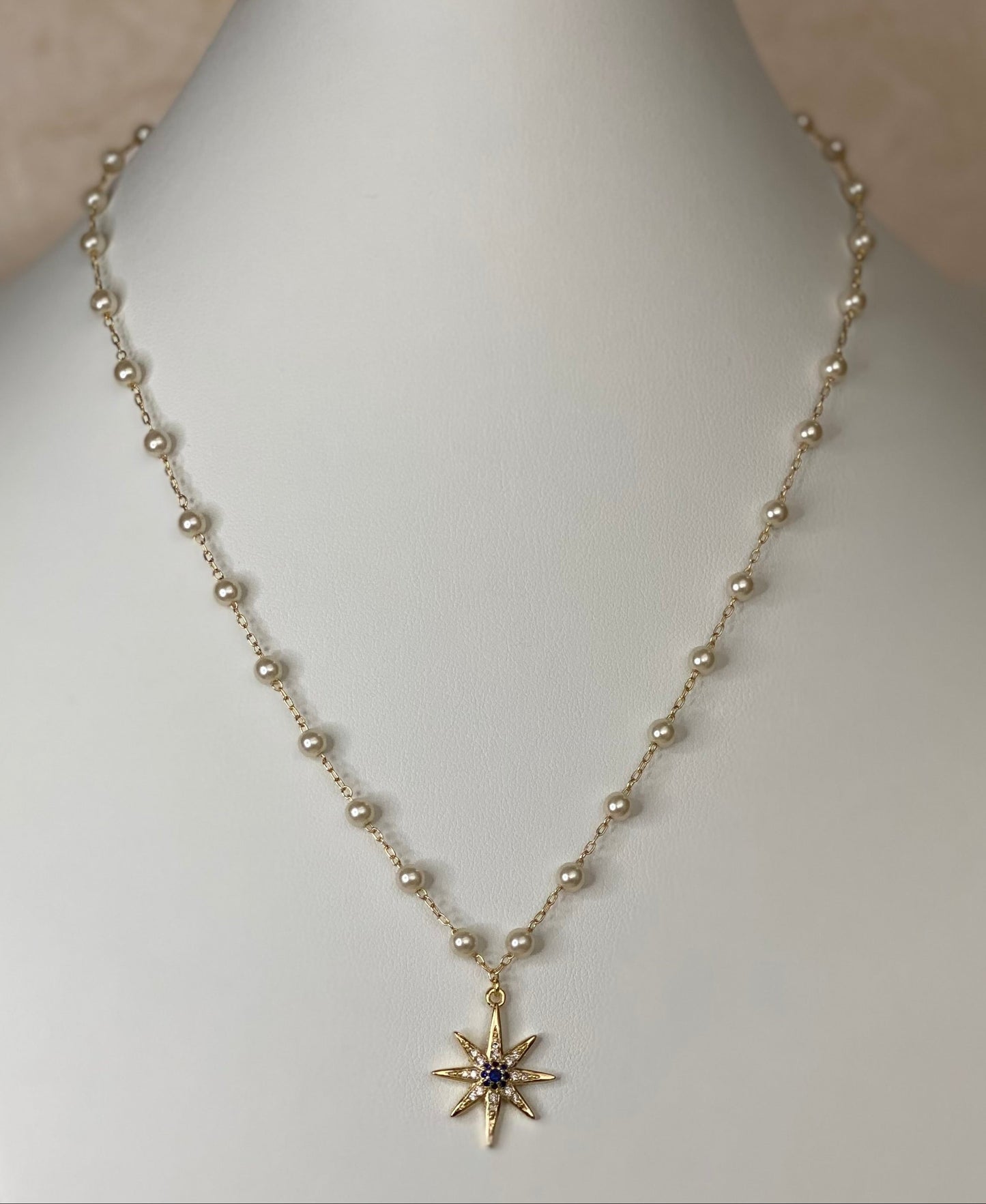 18k Dainty Pearl Necklace with Sparkling Star Charm