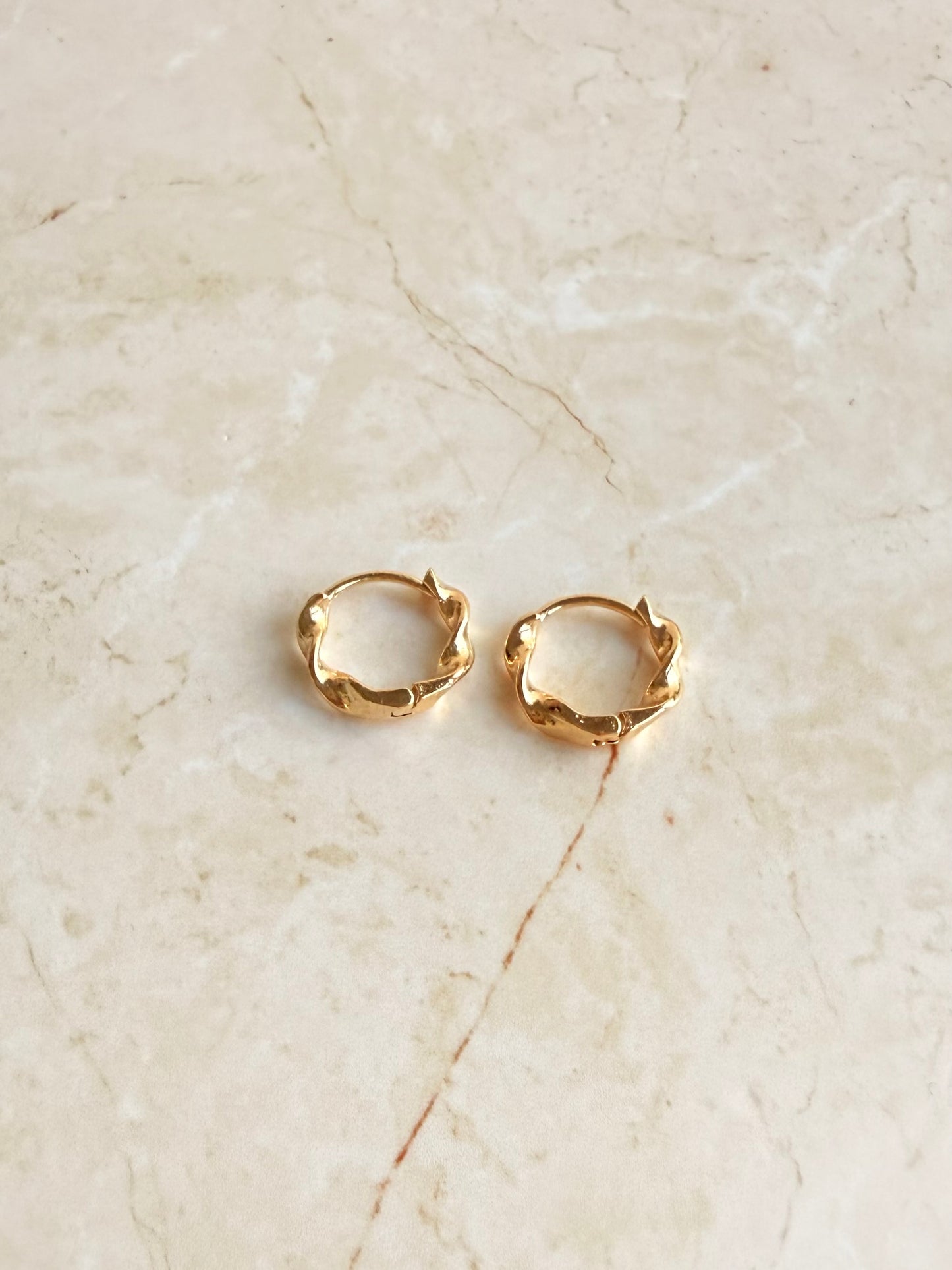 18 k Gold / Rhodium Plated Twisted Huggie Hoop Earrings