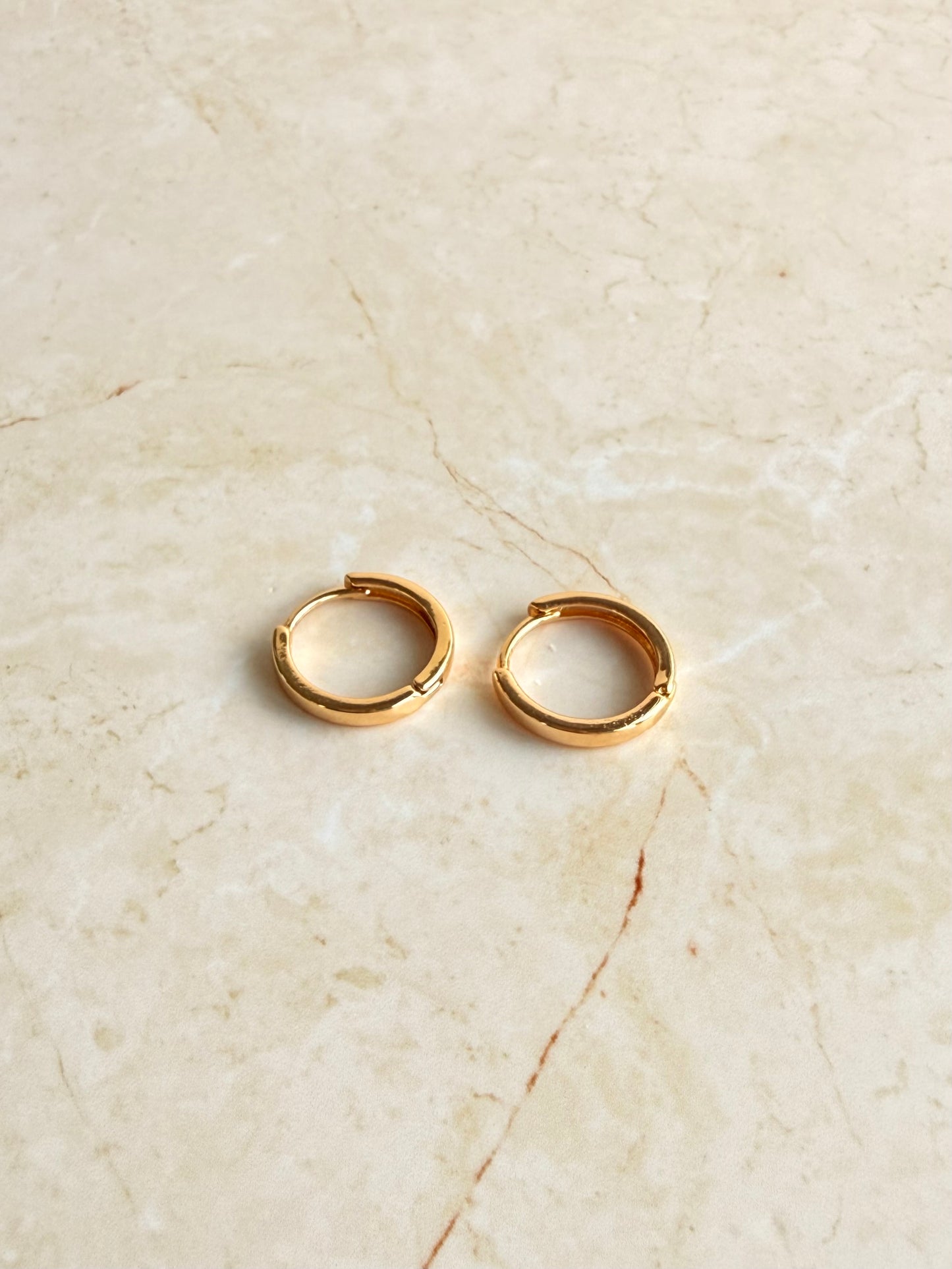 18k Gold Plated Everyday Huggie Hoop Earrings